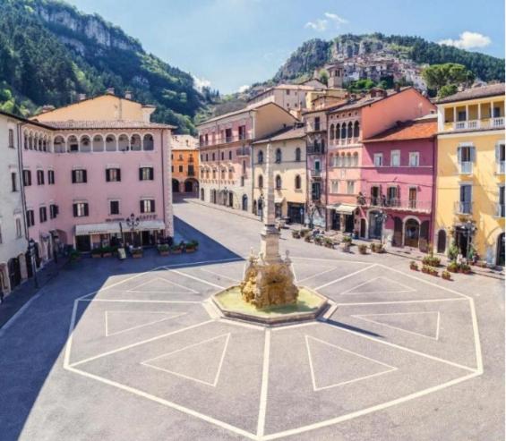 La Lucciola Albergo Ristorante Тальякоццо Экстерьер фото